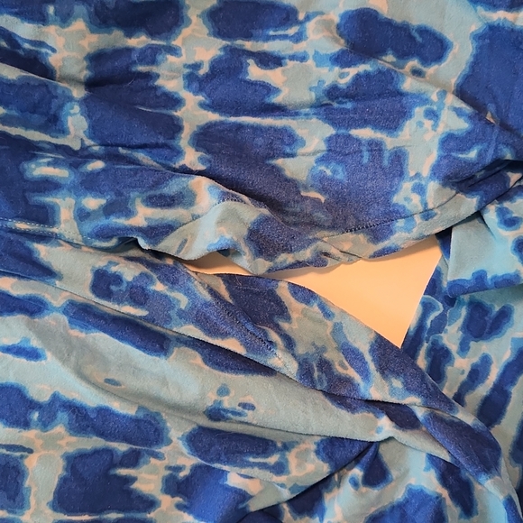 Lularoe OS tie-dye leggings bundle - Picture 4 of 8